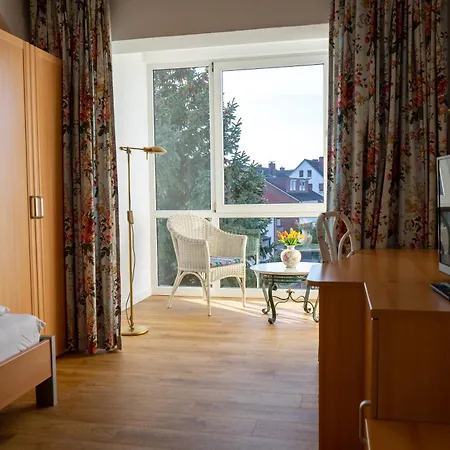 Klusenhof 3*